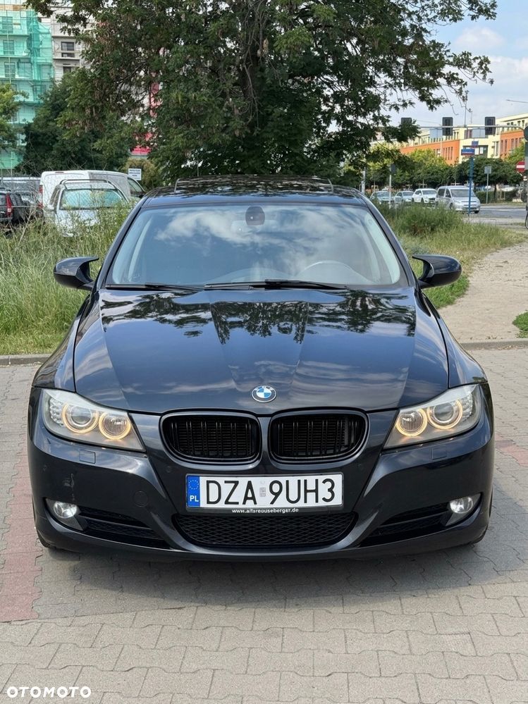BMW Seria 3 318i - 1