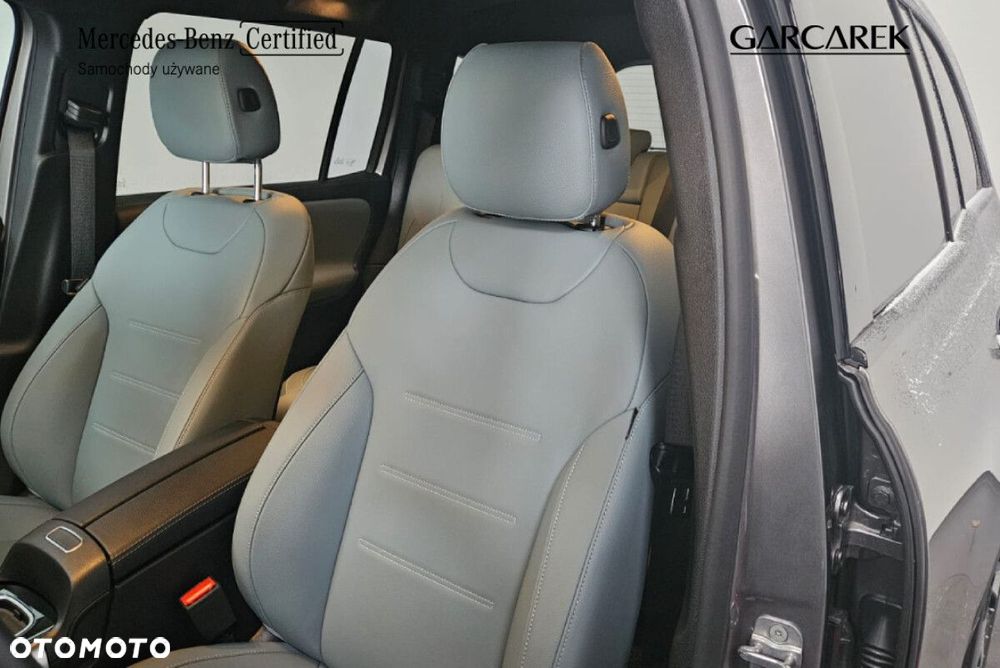 Mercedes-Benz GLB - 18