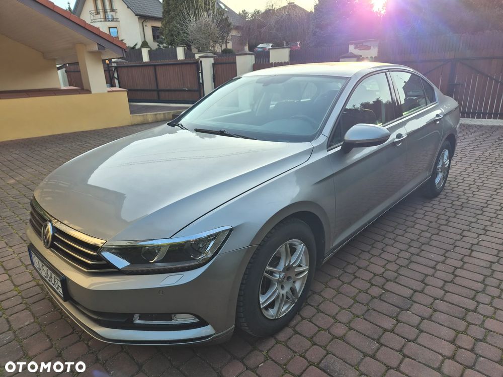 Volkswagen Passat 1.6 TDI BMT Trendline - 2