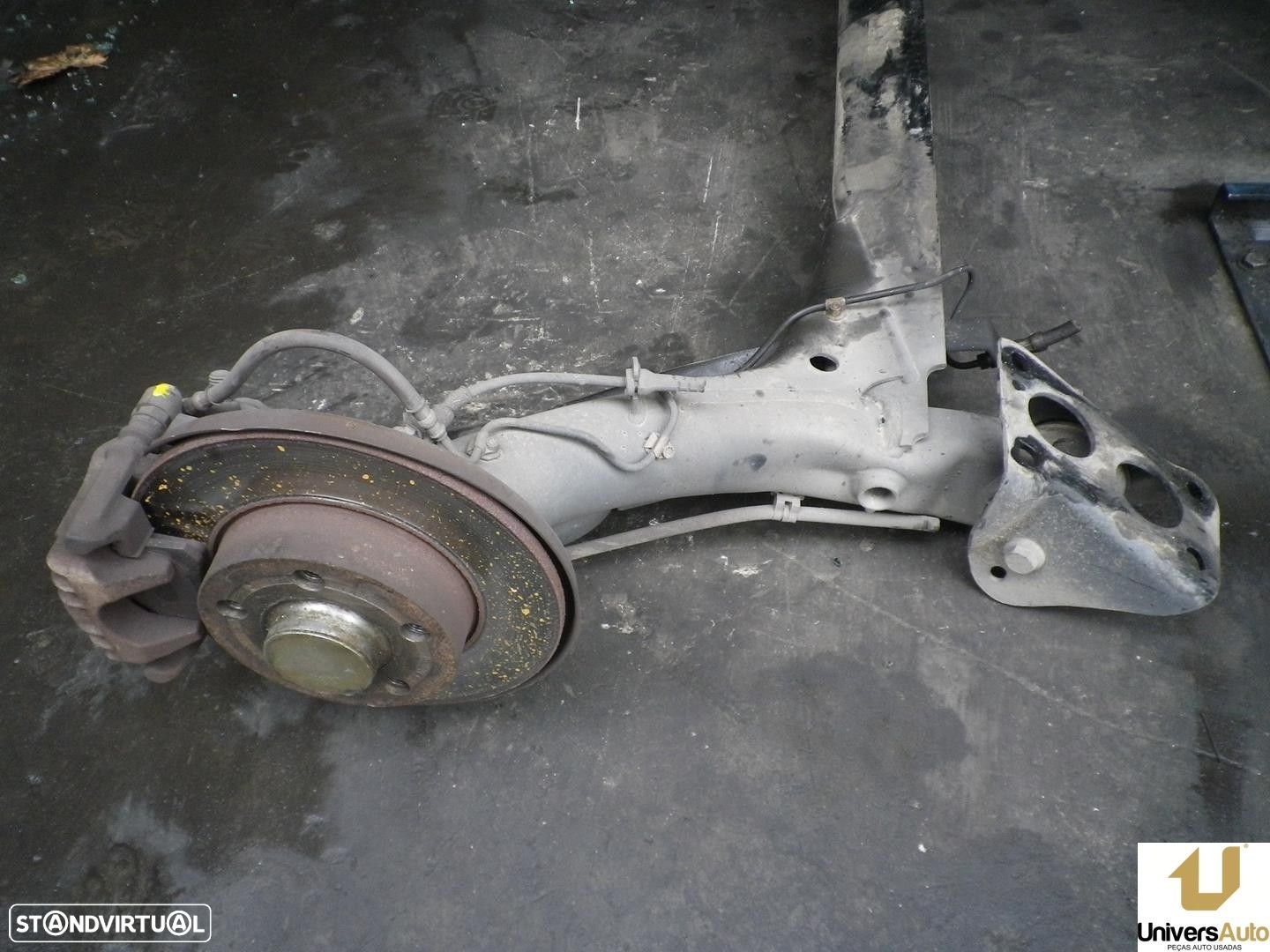 CHARRIOT TRASEIRO VOLKSWAGEN GOLF IV 1998 - - 1