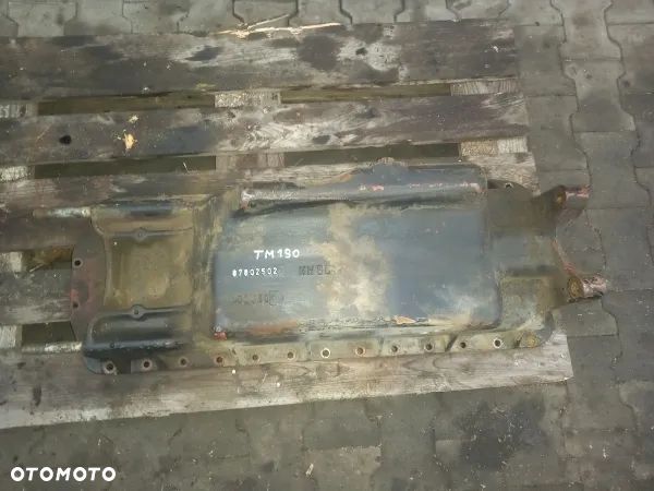 Elementy silnika 675TA/FA New Holland TM190 - 3