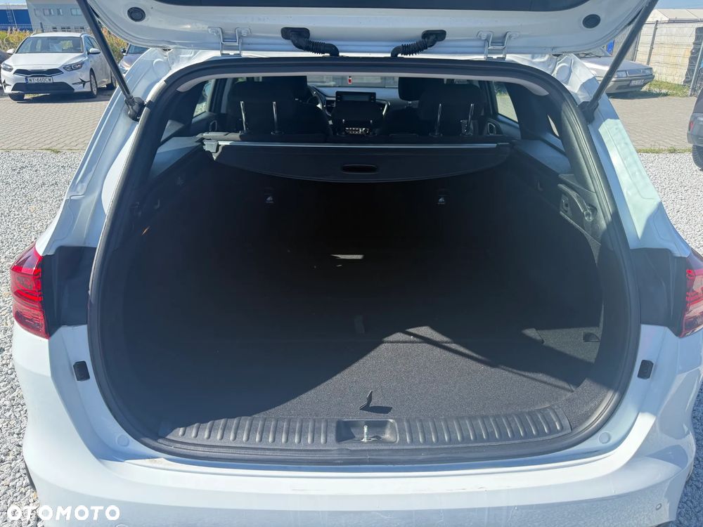 Kia Ceed 1.5 T-GDI M - 8