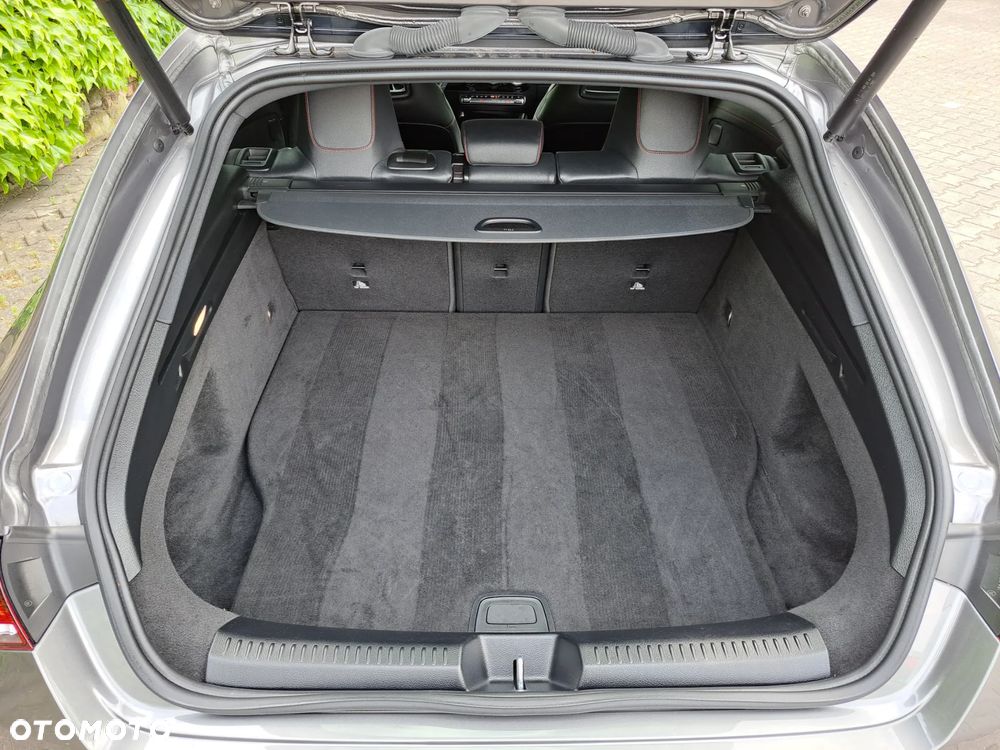 Mercedes-Benz CLA 200 7G-DCT Edition AMG Line - 20