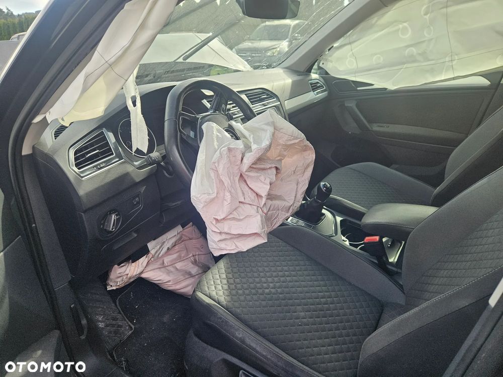 Volkswagen Tiguan 1.6 TDI SCR Comfortline - 8