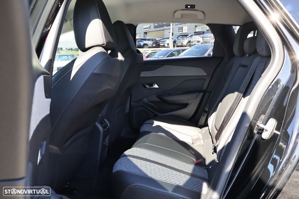 Peugeot 308 SW 1.2 Hybrid Allure e-DCS6 - 19