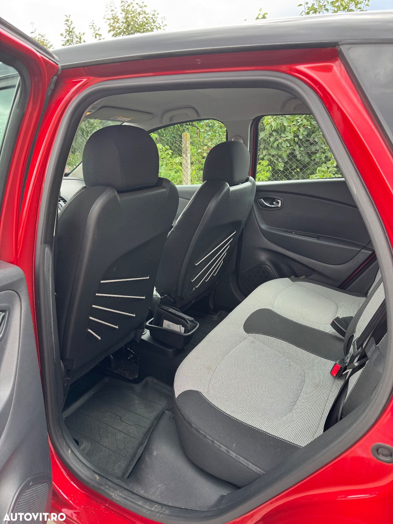 Renault Captur TCe Turbo Stop/Start Expression - 7