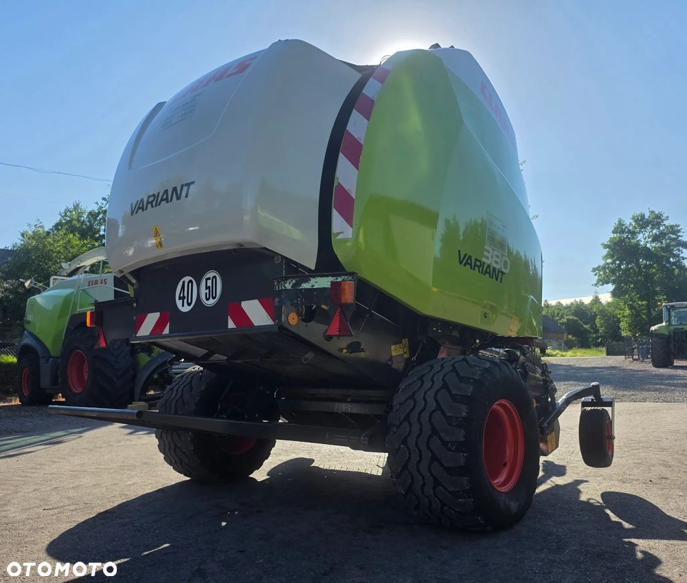 Claas Variant 380 - 6