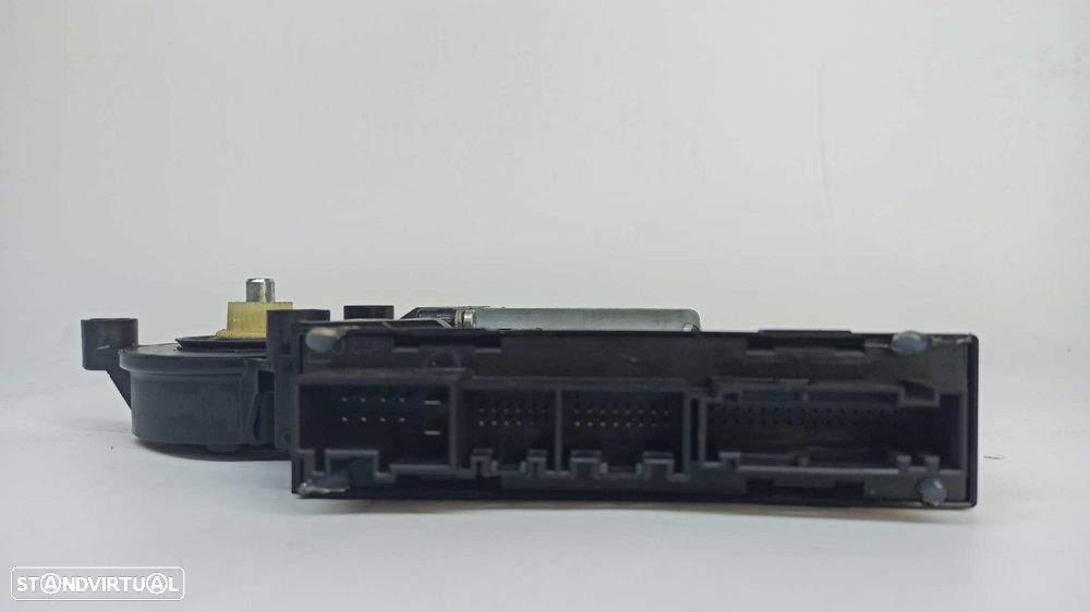 MOTOR ELEVADOR TRASEIRO ESQUERDO VOLKSWAGEN TOUAREG (7LA) TDI R5 - 5