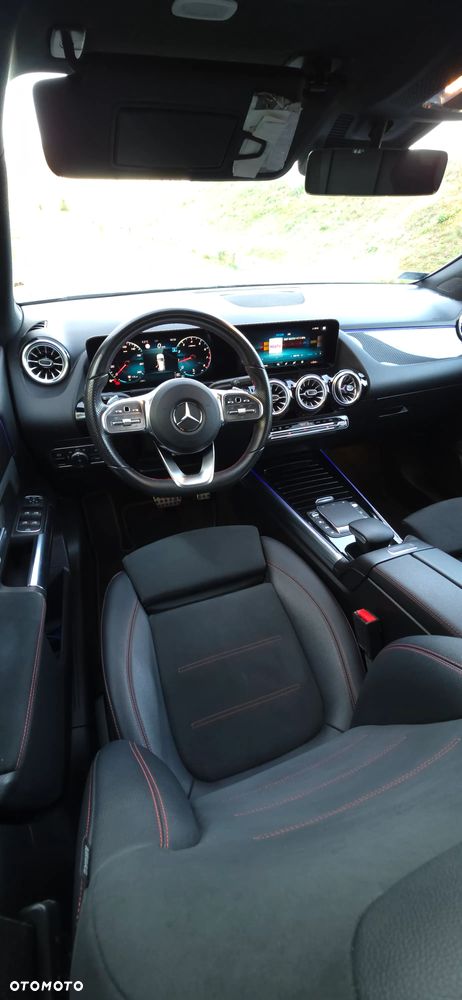 Mercedes-Benz GLA 180 AMG Line - 18