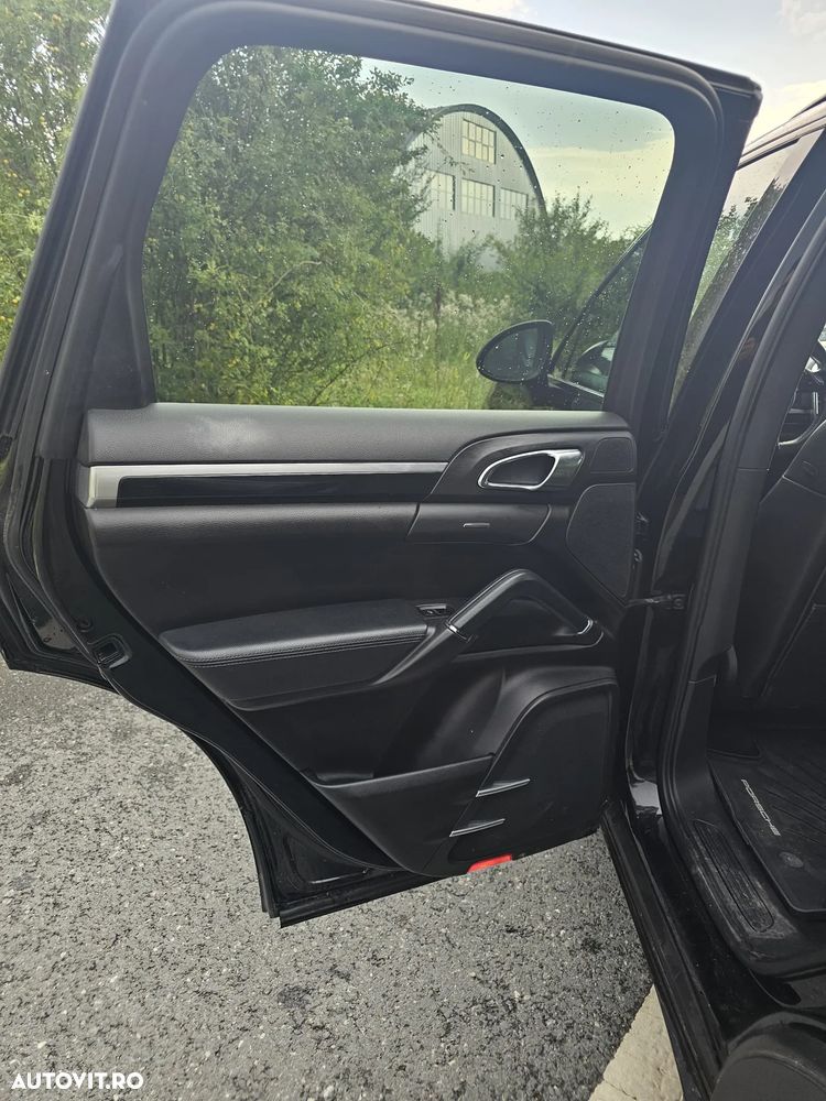 Porsche Cayenne 3.0TD TipTronic - 8
