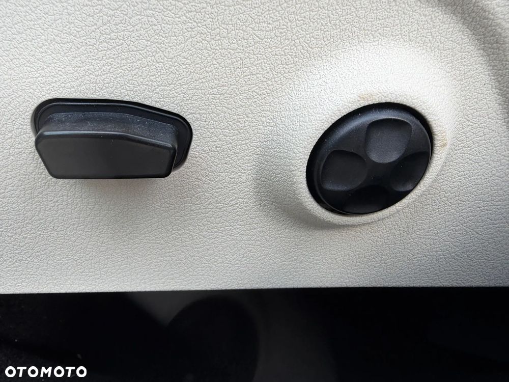 Fiat Freemont 2.0 Multijet 16V DPF Automatik Allrad Lounge - 27