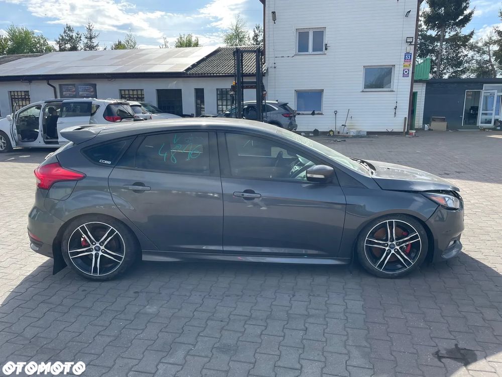 Ford Focus 2.0 EcoBoost ST