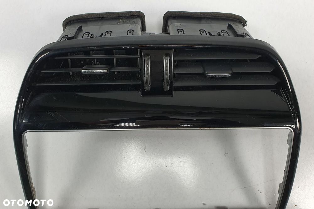 KRATKA NAWIEWU RAMKA RADIA JAGUAR XE X760 GX73-014L21-A - 2