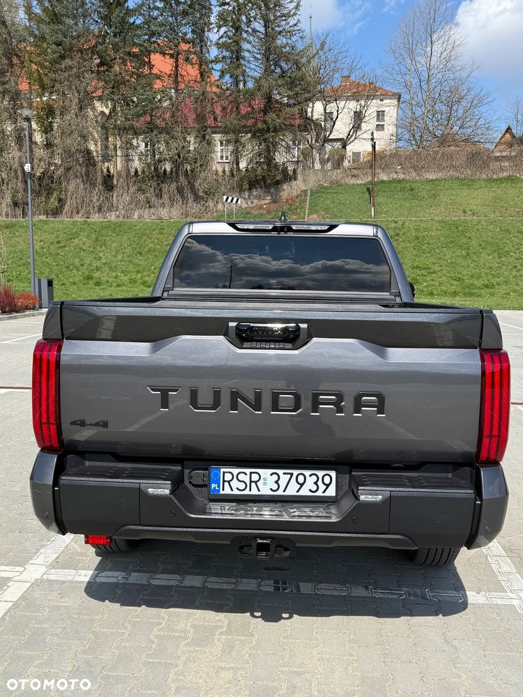Toyota Tundra - 7