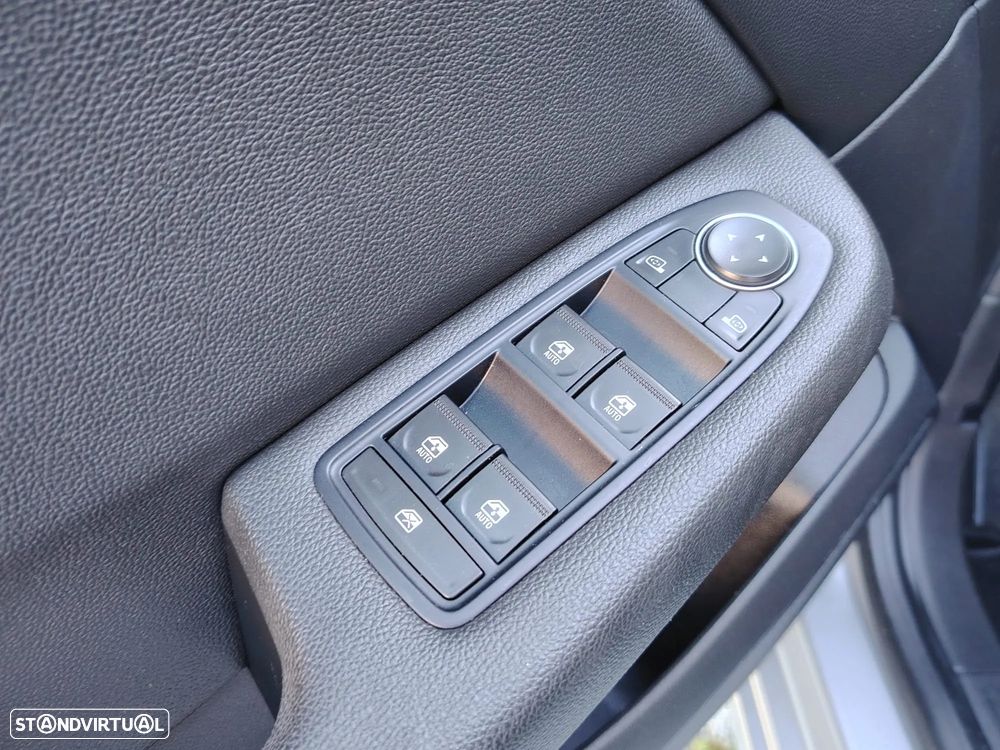 Renault Clio TCe 90 TECHNO - 8