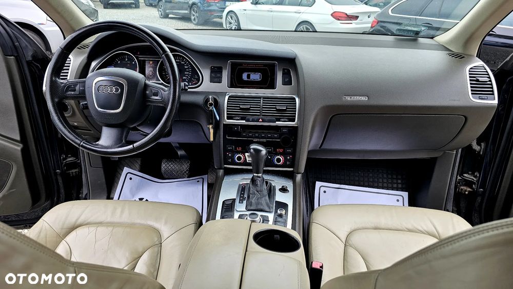 Audi Q7 - 24