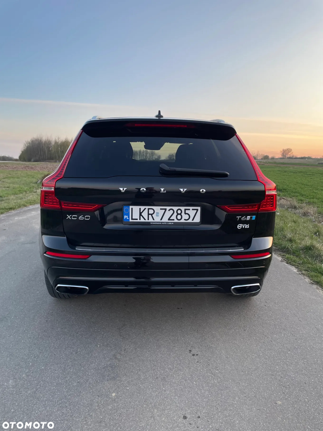 Volvo XC 60 T6 AWD R-Design - 12