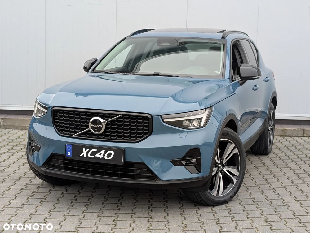 Volvo XC 40 B4 AWD Ultimate Dark - 1