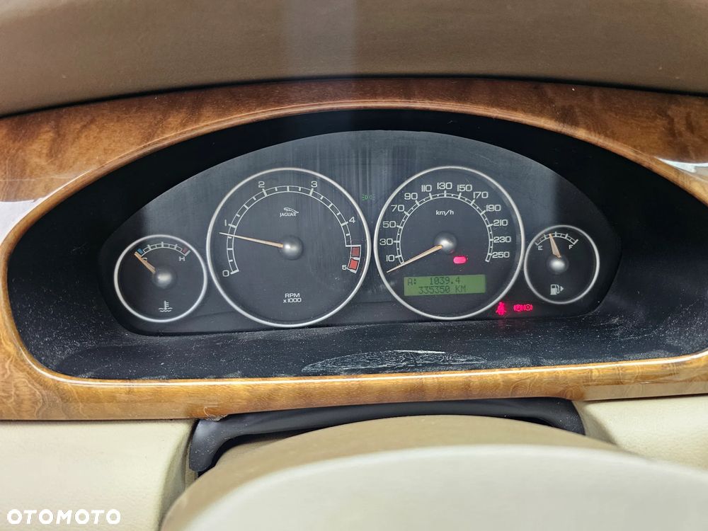 Jaguar X-Type - 8