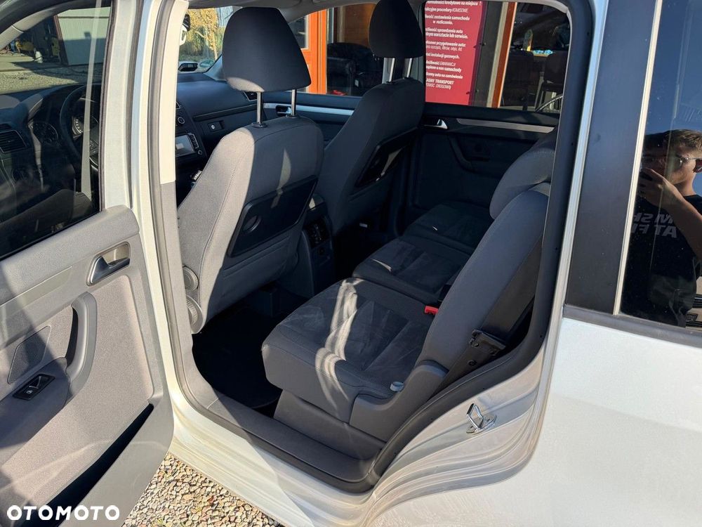 Volkswagen Touran 1.4 TSI Highline DSG - 8