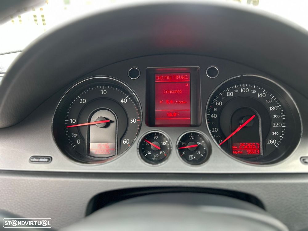 VW Passat Variant 1.9 TDi Confortline - 19