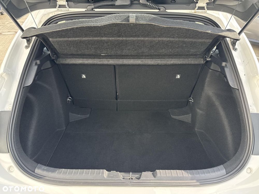 Toyota Corolla 1.8 Hybrid Comfort - 12