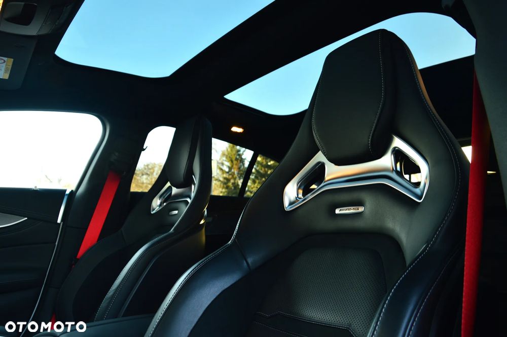 Mercedes-Benz AMG GT 43 - 18