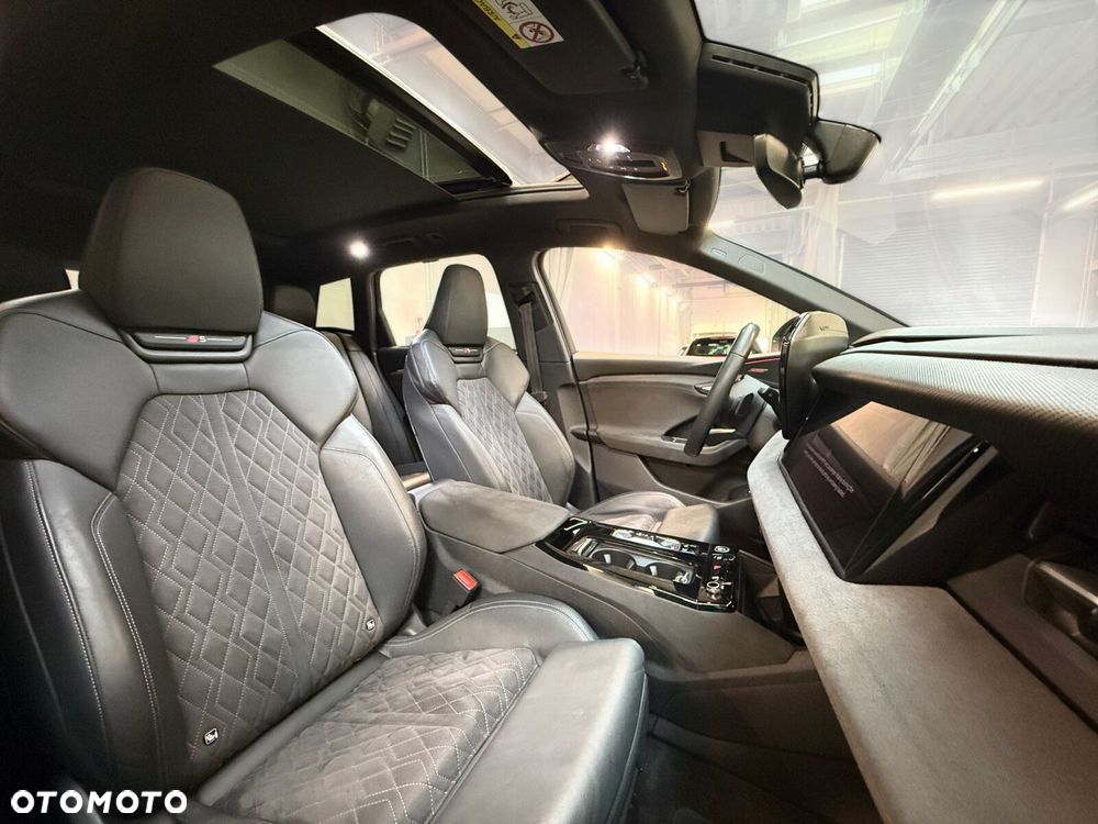 Audi Q6 e-tron - 24