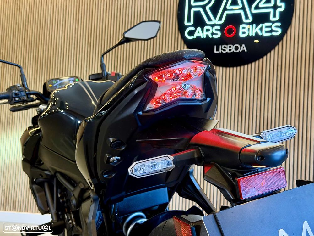 Kawasaki Z 650 - 23
