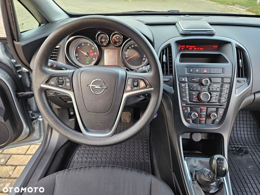 Opel Astra 1.6 CDTI Essentia - 21