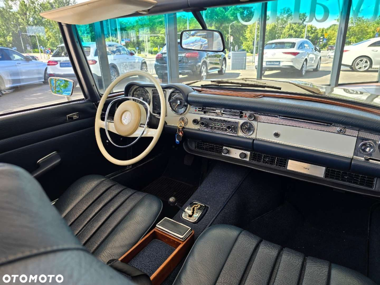 Mercedes-Benz SL - 19