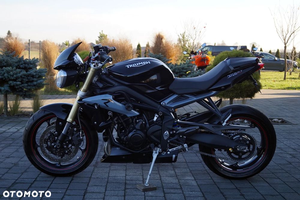 Triumph Street Triple - 7