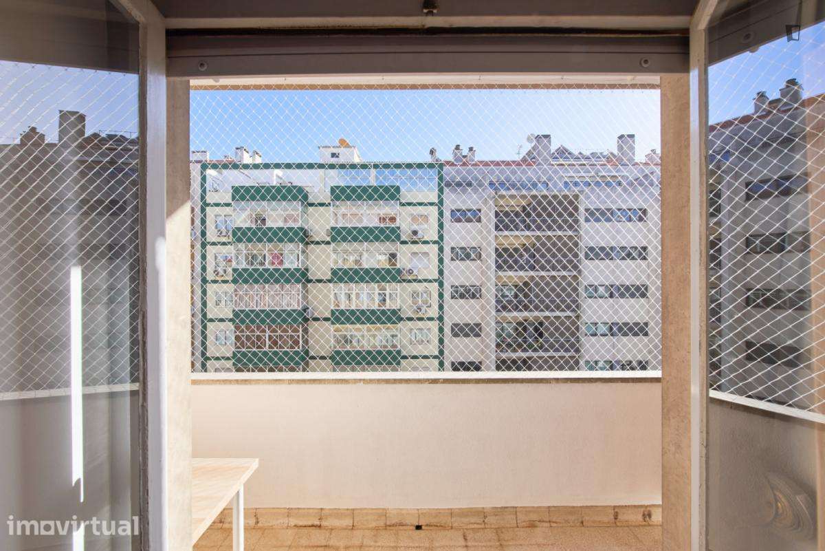 Quarto - localizado em Arroios Lisbon - Grande imagem: 4/17