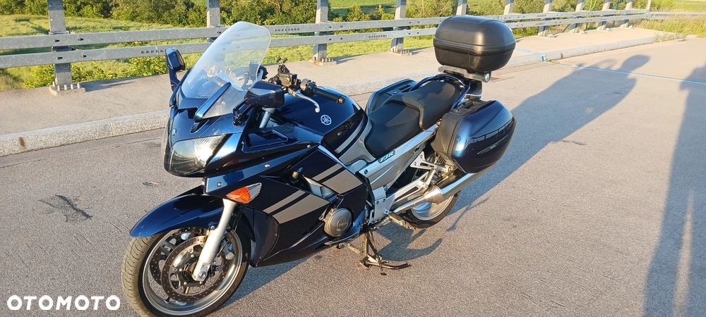 Yamaha FJR - 13