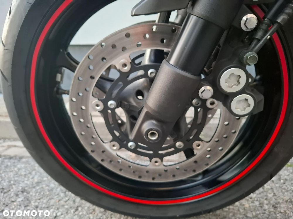Yamaha FZ6 - 26