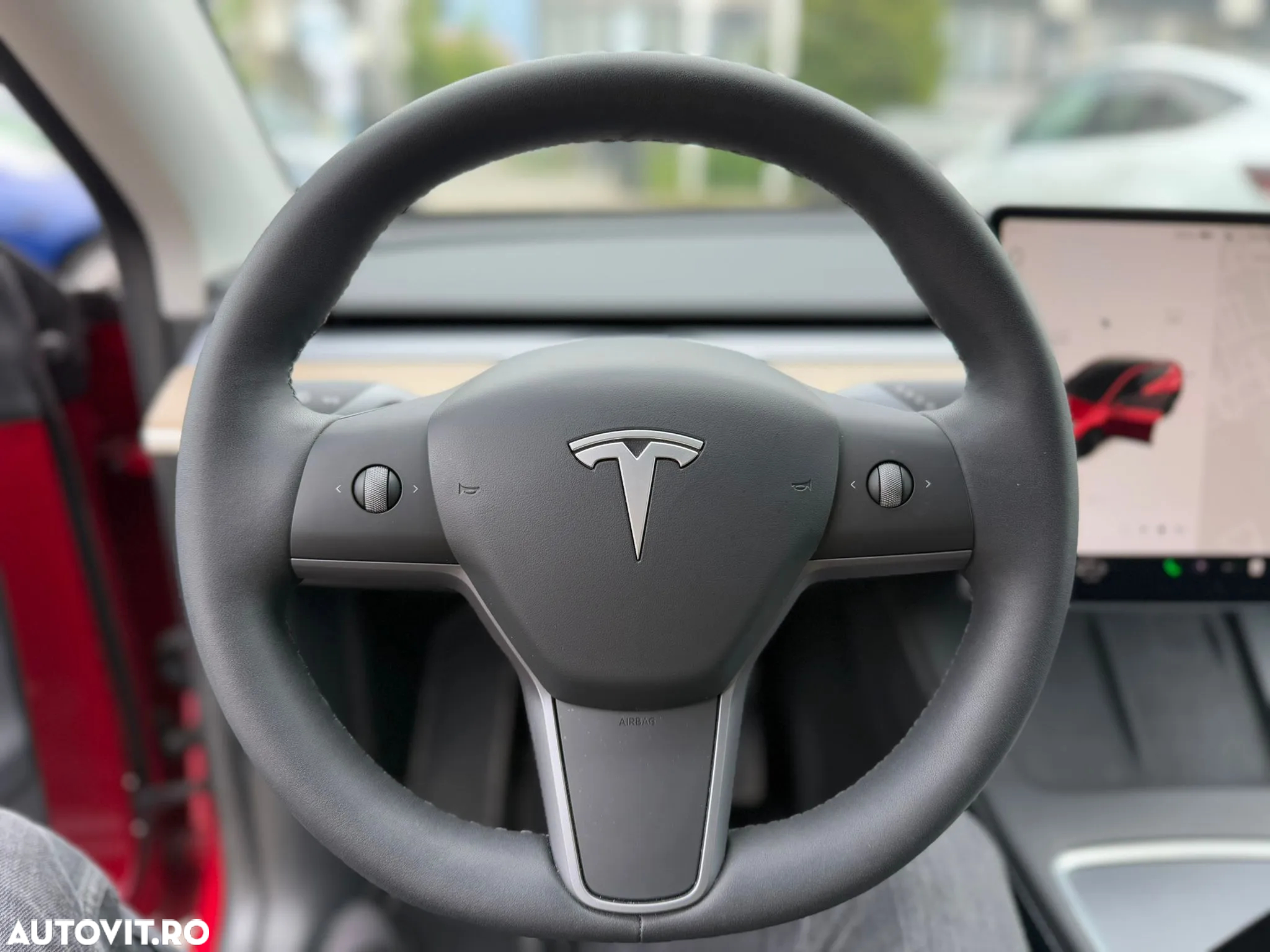 Tesla Model Y Long Range Dual Motor AWD - 10