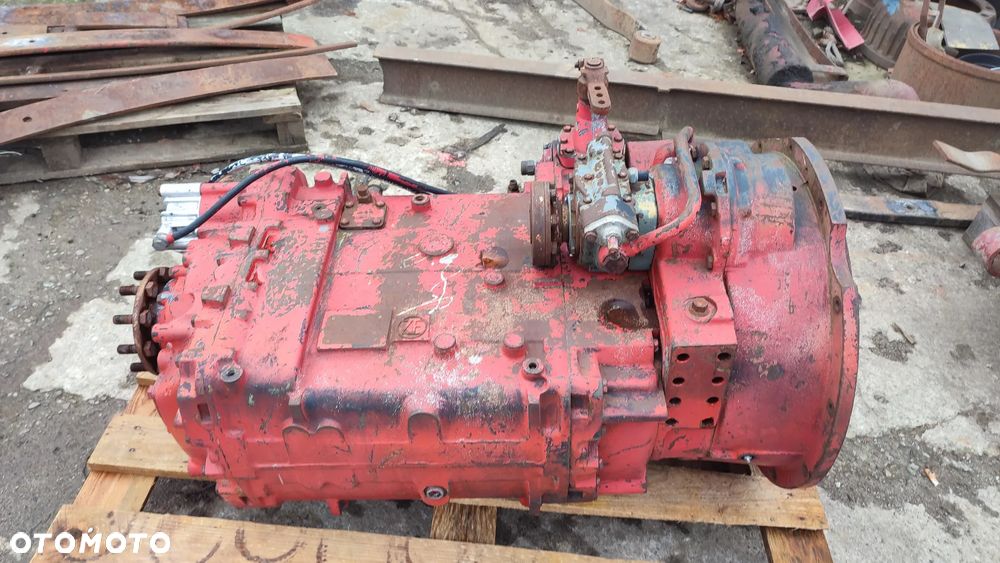 Steyr  Man reduktor kabina części - 4