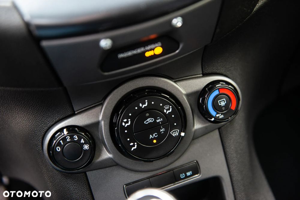 Ford Fiesta 1.25 Trend Edition - 29