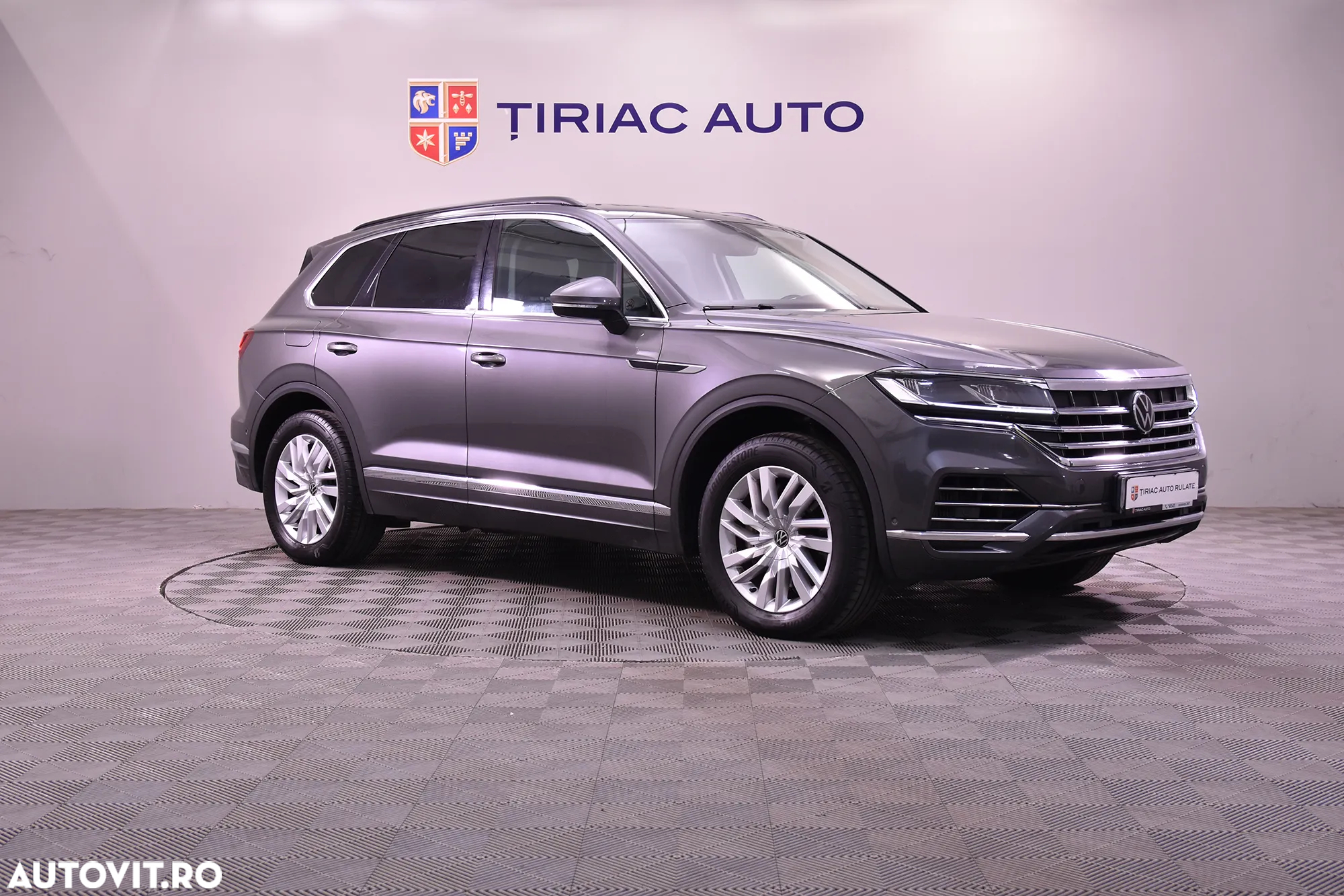 Volkswagen Touareg - 7
