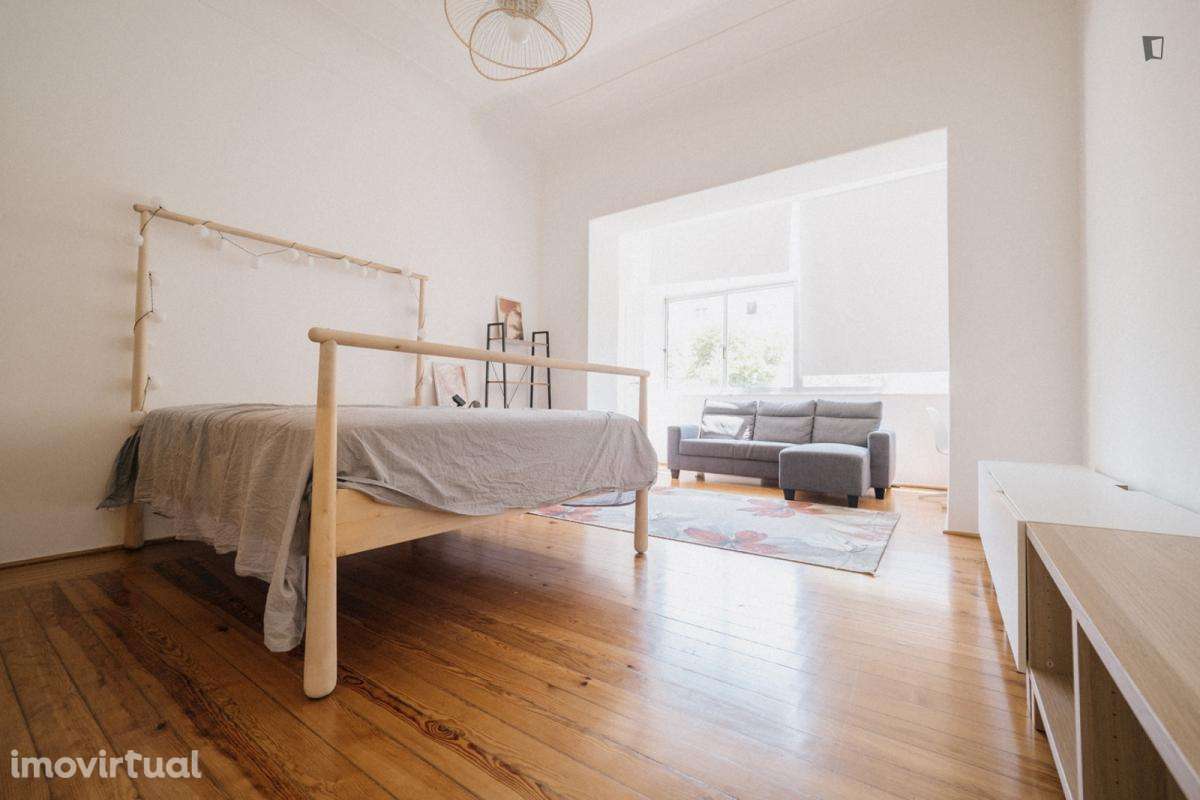 Quarto - localizado em Alcântara Lisbon - Grande imagem: 5/29
