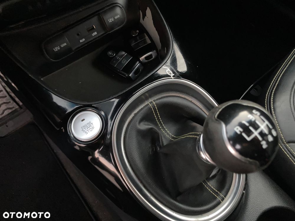 Kia Soul 1.6 CRDI Dream-Team Edition - 10