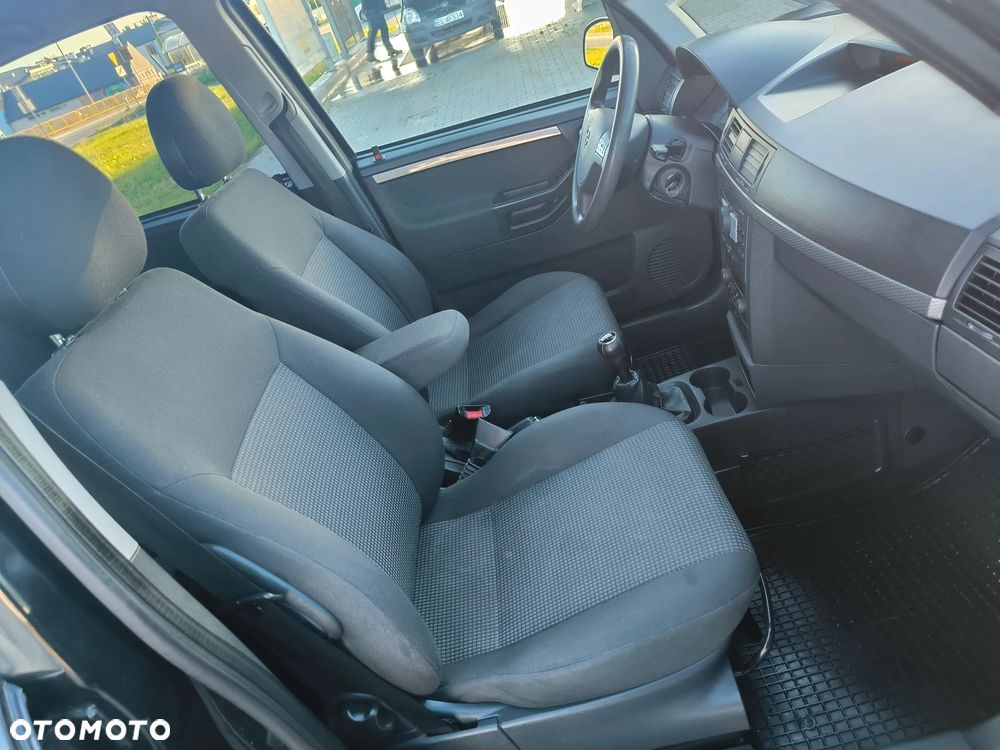 Opel Meriva - 24