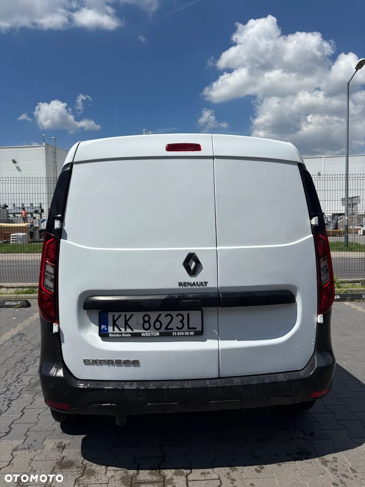 Renault Express - 4