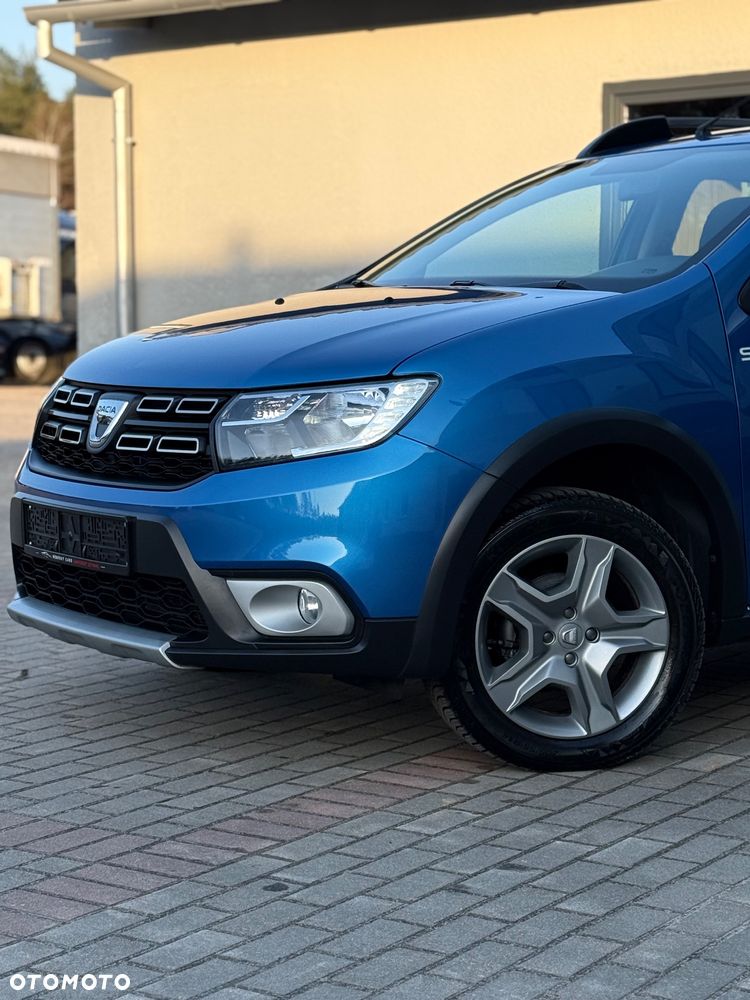 Dacia Sandero Stepway TCe 90 (S&S) Celebration - 11