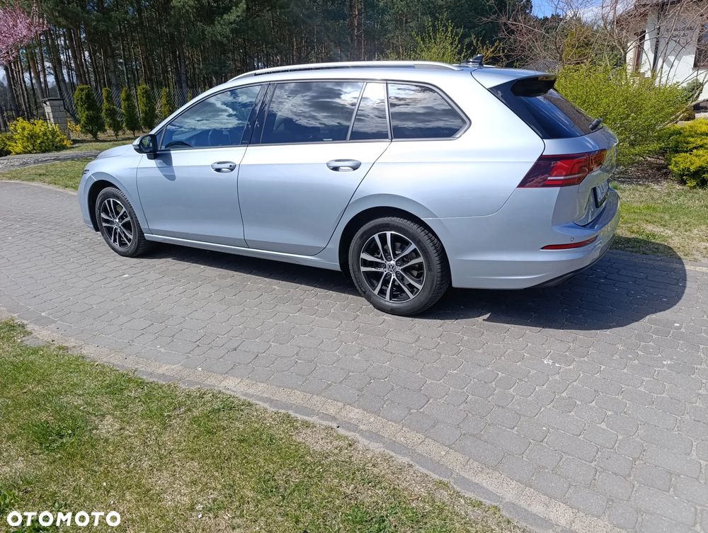 Volkswagen Golf 2.0 TDI SCR DSG Life - 11