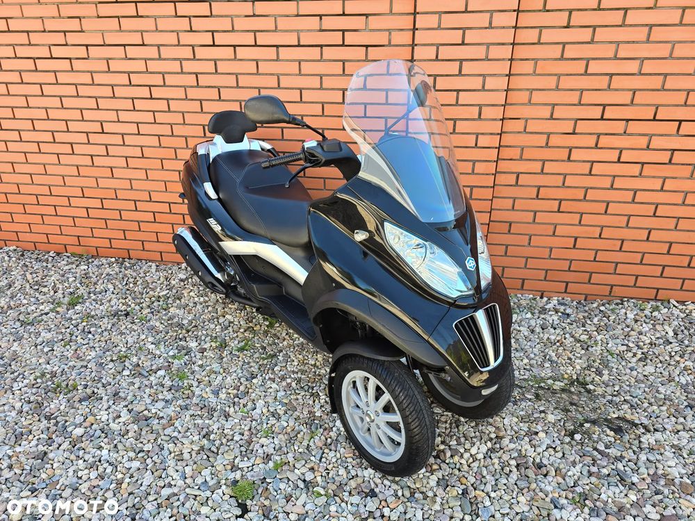 Piaggio MP-3 - 6