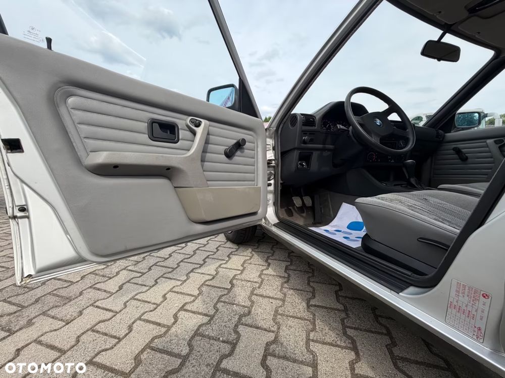 BMW Seria 3 - 13