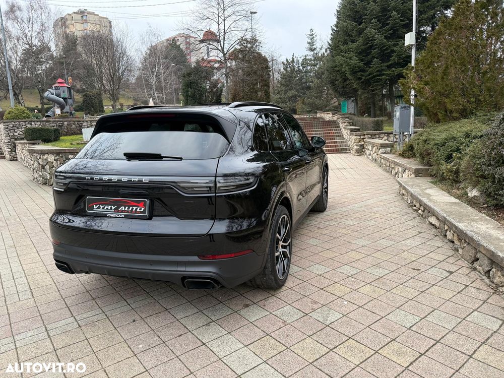 Porsche Cayenne E-Hybrid Tiptronic S Platinum Edition - 4