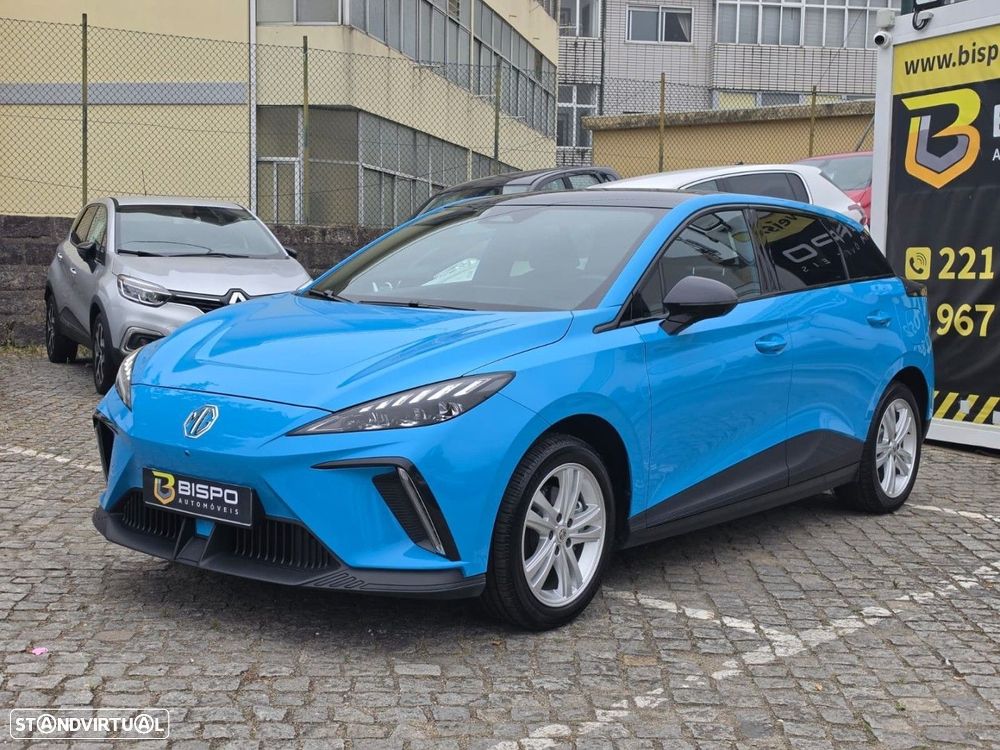 MG MG4 64 kWh Luxury - 5