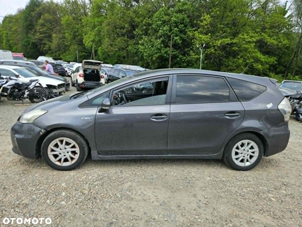 Toyota Prius+ (Hybrid) Executive - 3